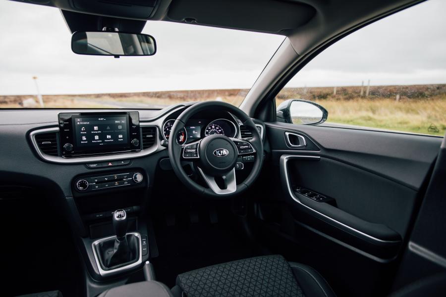 Торпедо Kia XCeed 1.0 T-GDi 2019 года  (UK) (фото 64 из 91)